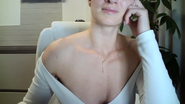 Gallery image thumbnail from AryaS's myfreecams stream on, 11/16/2022, 15:33 image 16 of 20