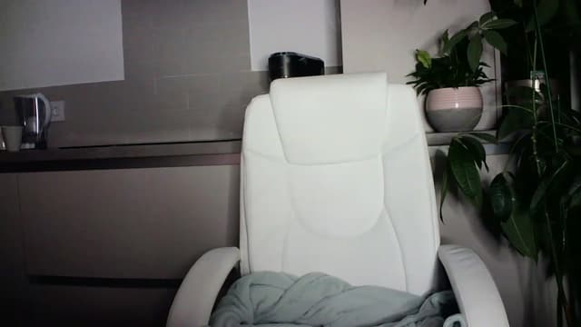 Gallery image thumbnail from AryaS's myfreecams stream on, 12/03/2022, 16:58 image 20 of 20