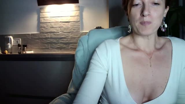 Gallery image thumbnail from AryaS's myfreecams stream on, 12/08/2022, 19:50 image 7 of 20