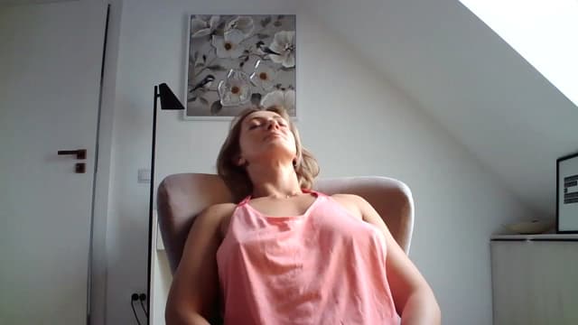 Gallery image thumbnail from AryaS's myfreecams stream on, 04/07/2023, 16:38 image 12 of 20