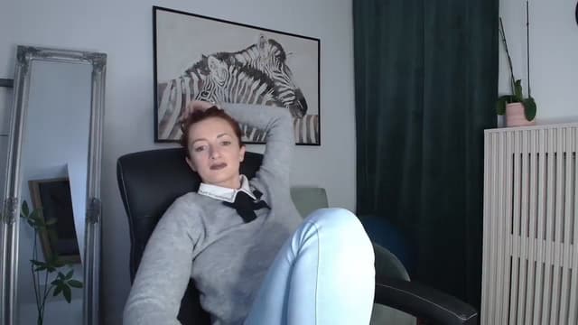 Gallery image thumbnail from AryaS's myfreecams stream on, 12/07/2023, 18:19 image 12 of 20