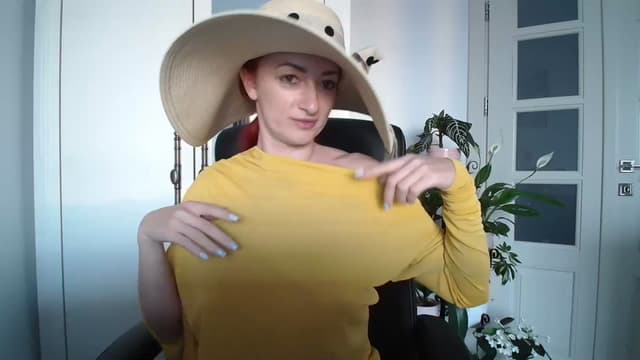 Gallery image thumbnail from AryaS's myfreecams stream on, 04/07/2024, 17:34 image 7 of 20