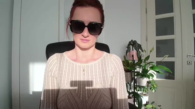 Gallery image thumbnail from AryaS's myfreecams stream on, 04/27/2024, 16:22 image 1 of 20