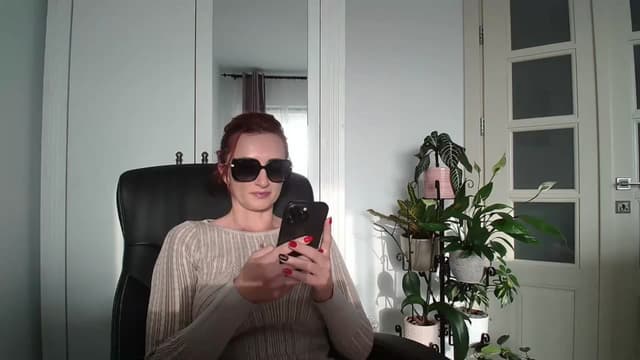 Gallery image thumbnail from AryaS's myfreecams stream on, 04/27/2024, 16:22 image 8 of 20