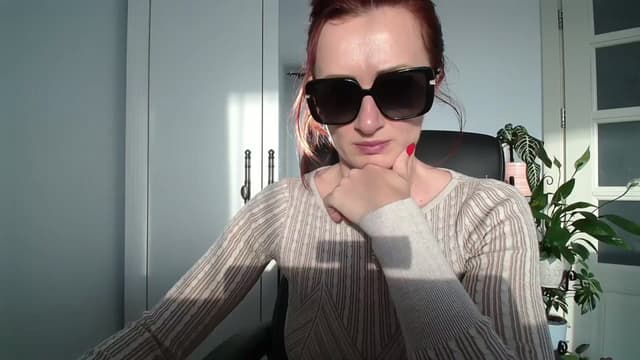 Gallery image thumbnail from AryaS's myfreecams stream on, 04/27/2024, 16:36 image 6 of 20
