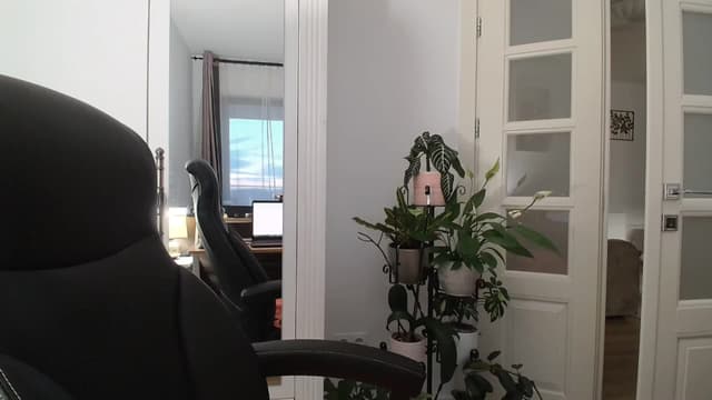 Gallery image thumbnail from AryaS's myfreecams stream on, 04/28/2024, 18:09 image 9 of 20