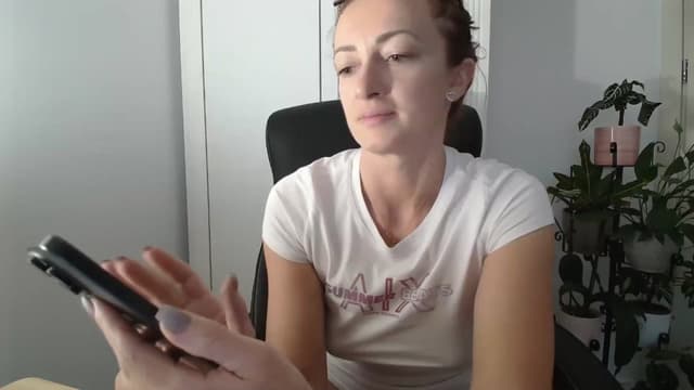 Gallery image thumbnail from AryaS's myfreecams stream on, 05/13/2024, 19:07 image 16 of 20