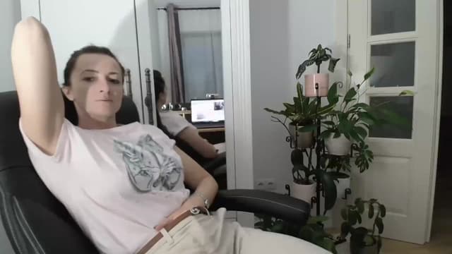 Gallery image thumbnail from AryaS's myfreecams stream on, 05/21/2024, 19:08 image 18 of 20