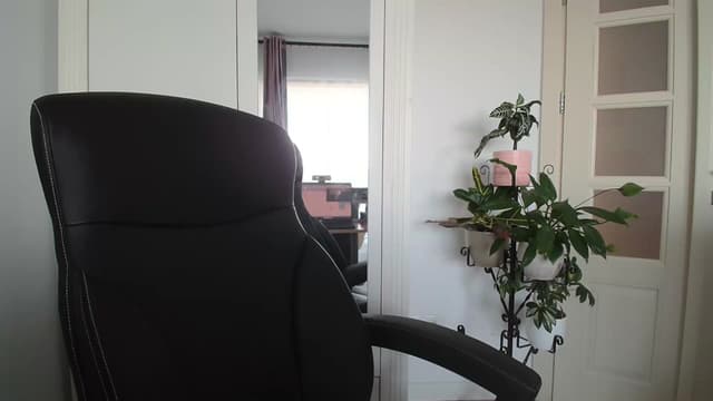 Gallery image thumbnail from AryaS's myfreecams stream on, 10/19/2024, 15:09 image 3 of 20