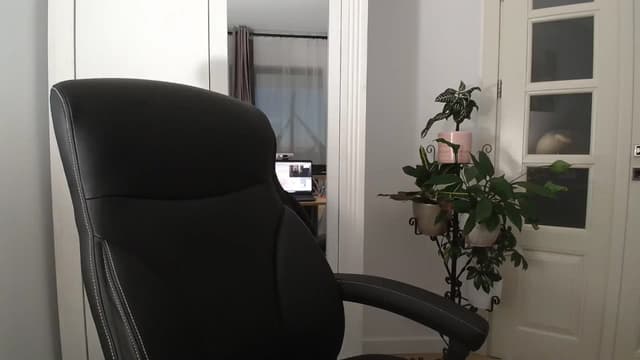 Gallery image thumbnail from AryaS's myfreecams stream on, 10/19/2024, 16:23 image 19 of 20
