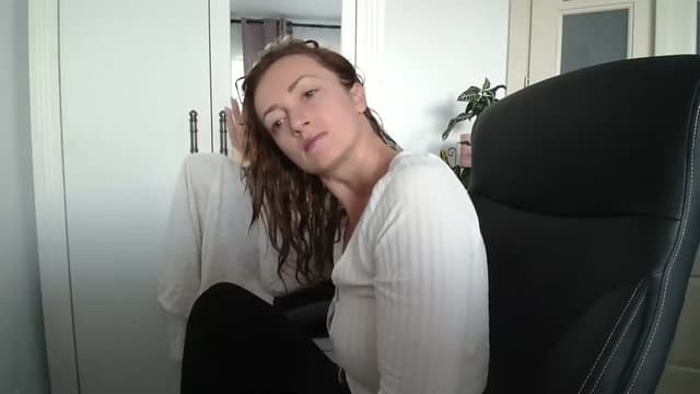 Gallery image thumbnail from AryaS's myfreecams stream on, 10/20/2024, 15:35 image 5 of 20
