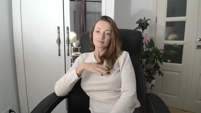 Gallery image thumbnail from AryaS's myfreecams stream on, 10/24/2024, 18:28 image 12 of 20