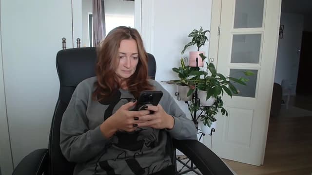 Gallery image thumbnail from AryaS's myfreecams stream on, 10/28/2024, 08:13 image 18 of 20