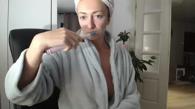 Gallery image thumbnail from AryaS's myfreecams stream on, 11/01/2024, 18:06 image 14 of 20