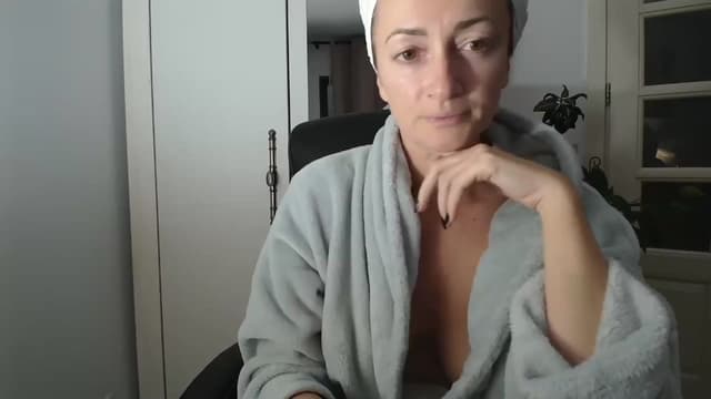 Gallery image thumbnail from AryaS's myfreecams stream on, 11/01/2024, 18:06 image 9 of 20