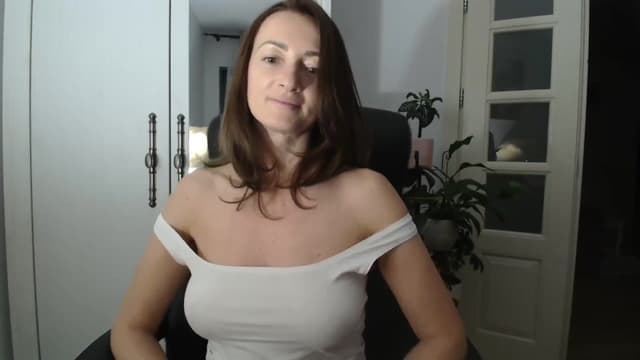 Gallery image thumbnail from AryaS's myfreecams stream on, 11/25/2024, 19:46 image 19 of 20