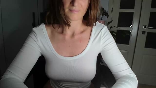 Gallery image thumbnail from AryaS's myfreecams stream on, 12/01/2024, 18:17 image 19 of 20