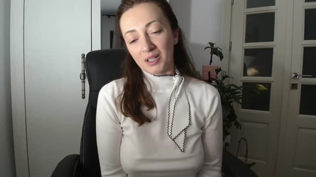 Gallery image thumbnail from AryaS's myfreecams stream on, 12/22/2024, 20:13 image 4 of 20