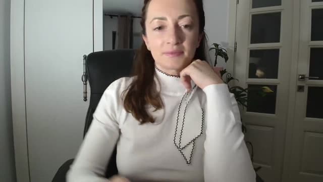 Gallery image thumbnail from AryaS's myfreecams stream on, 12/22/2024, 20:13 image 8 of 20