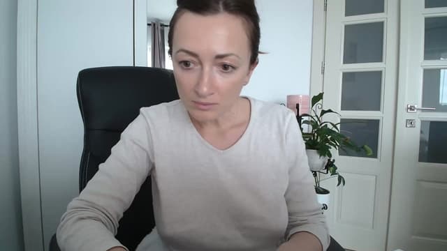 Gallery image thumbnail from AryaS's myfreecams stream on, 02/05/2025, 15:08 image 5 of 20