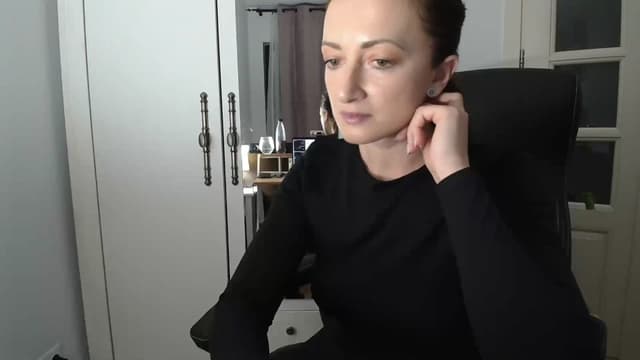Gallery image thumbnail from AryaS's myfreecams stream on, 03/02/2025, 20:08 image 10 of 20