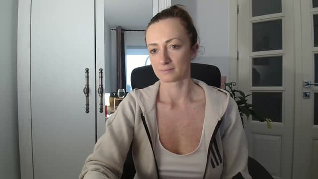 Gallery image thumbnail from AryaS's myfreecams stream on, 03/15/2025, 17:32 image 3 of 20