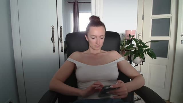 Gallery image thumbnail from AryaS's myfreecams stream on, 03/31/2025, 16:05 image 9 of 20