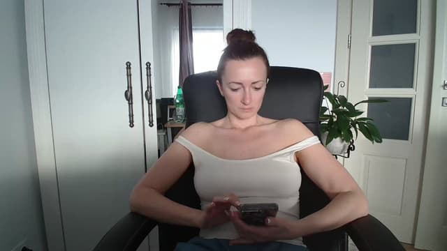 Gallery image thumbnail from AryaS's myfreecams stream on, 03/31/2025, 16:05 image 15 of 20