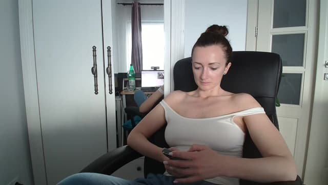 Gallery image thumbnail from AryaS's myfreecams stream on, 03/31/2025, 16:05 image 18 of 20