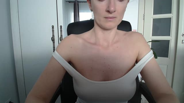 Gallery image thumbnail from AryaS's myfreecams stream on, 03/31/2025, 16:05 image 6 of 20
