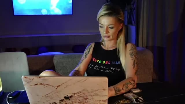 Gallery image thumbnail from BOO_D's myfreecams stream on, 06/02/2025, 20:15 image 5 of 20