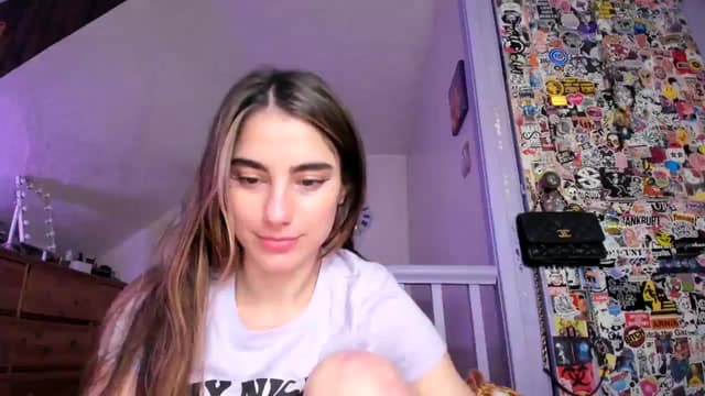 Gallery image thumbnail from Becka's myfreecams stream on, 02/07/2024, 09:55 image 1 of 20
