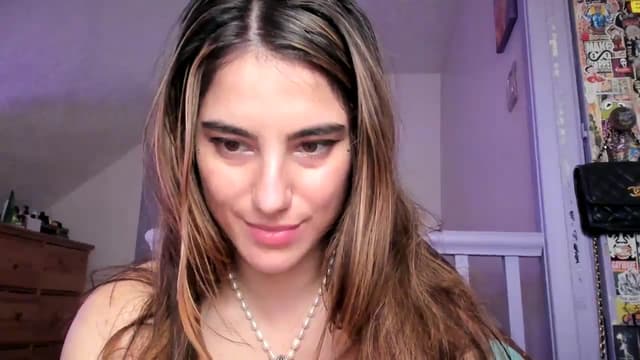 Gallery image thumbnail from Becka's myfreecams stream on, 02/20/2024, 09:03 image 6 of 20