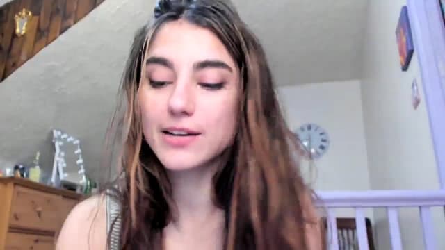 Gallery image thumbnail from Becka's myfreecams stream on, 03/05/2024, 03:58 image 2 of 20