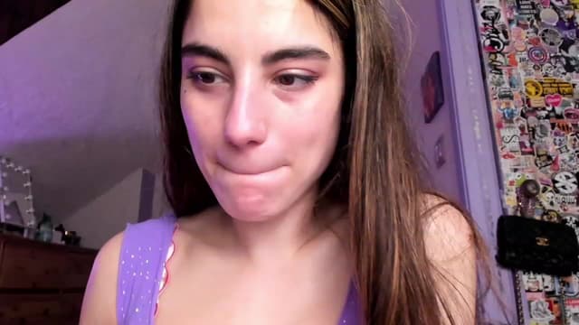 Gallery image thumbnail from Becka's myfreecams stream on, 03/09/2024, 08:41 image 15 of 20