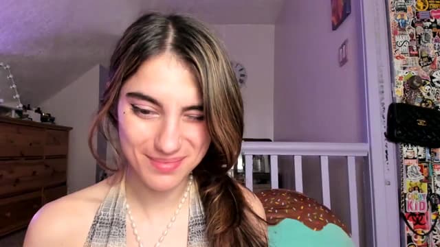 Gallery image thumbnail from Becka's myfreecams stream on, 03/13/2024, 08:57 image 14 of 20