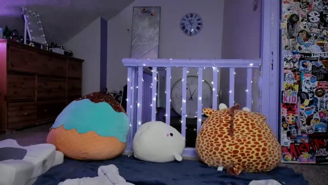Gallery image thumbnail from Becka's myfreecams stream on, 04/03/2024, 05:11 image 12 of 20