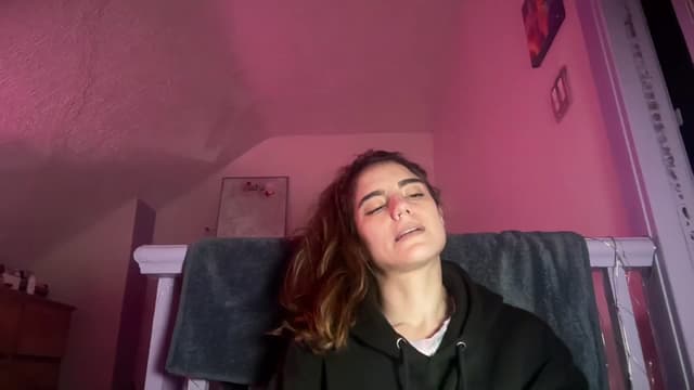 Gallery image thumbnail from Becka's myfreecams stream on, 04/12/2024, 11:13 image 7 of 20