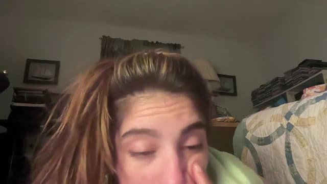 Gallery image thumbnail from Becka's myfreecams stream on, 05/14/2024, 08:47 image 9 of 20