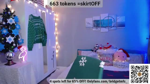 Gallery image thumbnail from Bridg's myfreecams stream on, 12/21/2022, 10:30 image 12 of 20