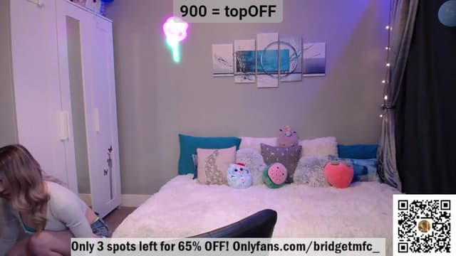 Gallery image thumbnail from Bridg's myfreecams stream on, 01/27/2023, 08:01 image 14 of 20