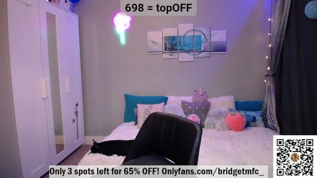 Gallery image thumbnail from Bridg's myfreecams stream on, 01/27/2023, 08:21 image 12 of 20