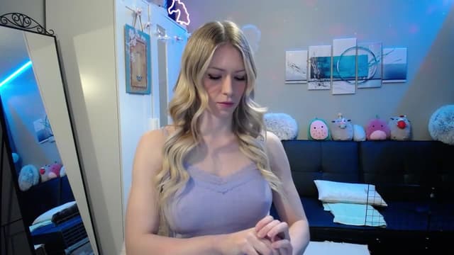 Gallery image thumbnail from Bridg's myfreecams stream on, 05/31/2023, 09:46 image 12 of 20