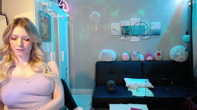 Gallery image thumbnail from Bridg's myfreecams stream on, 05/31/2023, 10:08 image 3 of 20