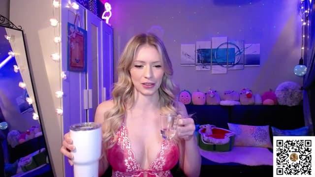 Gallery image thumbnail from Bridg's myfreecams stream on, 06/14/2023, 10:03 image 5 of 20