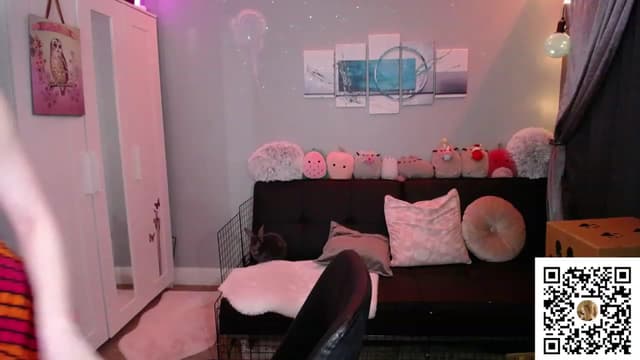 Gallery image thumbnail from Bridg's myfreecams stream on, 06/23/2023, 08:37 image 4 of 20