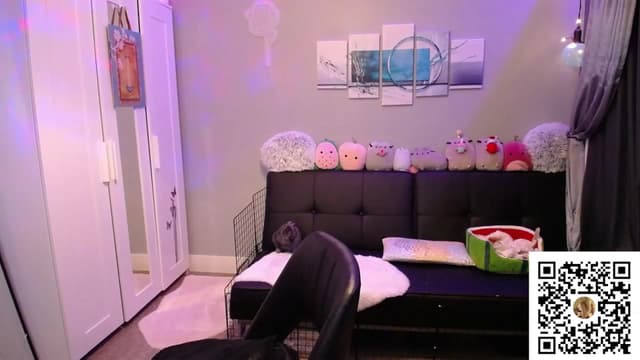 Gallery image thumbnail from Bridg's myfreecams stream on, 06/30/2023, 09:29 image 15 of 20