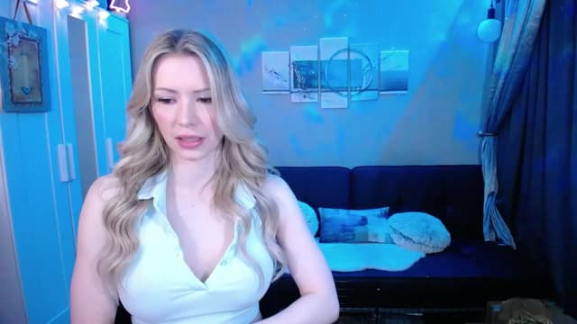 Gallery image thumbnail from Bridg's myfreecams stream on, 07/12/2023, 09:01 image 2 of 20