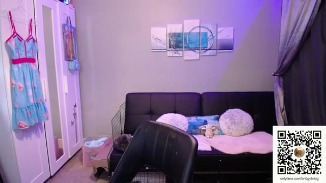 Gallery image thumbnail from Bridg's myfreecams stream on, 07/26/2023, 09:26 image 16 of 20