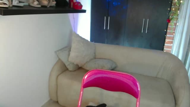 Gallery image thumbnail from CR_17's myfreecams stream on, 01/21/2025, 03:51 image 13 of 20